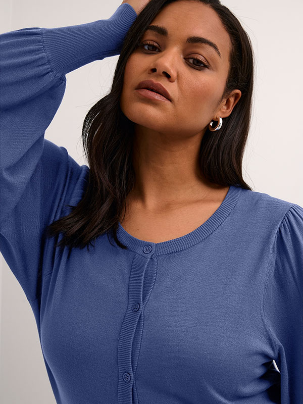 KCLIZZY - Plus Size Neuletakki fra Kaffe Curve