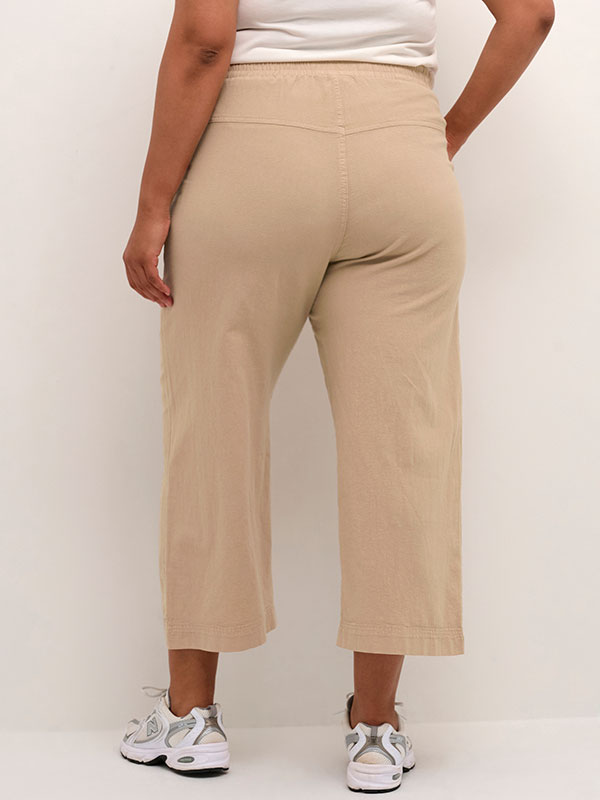 NANA - Plus Size Housut fra Kaffe Curve