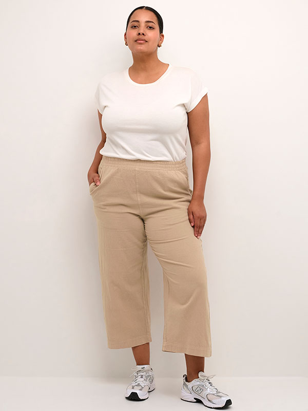 NANA - Plus Size Housut fra Kaffe Curve