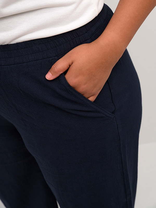 NANA  - Plus Size Housut fra Kaffe Curve