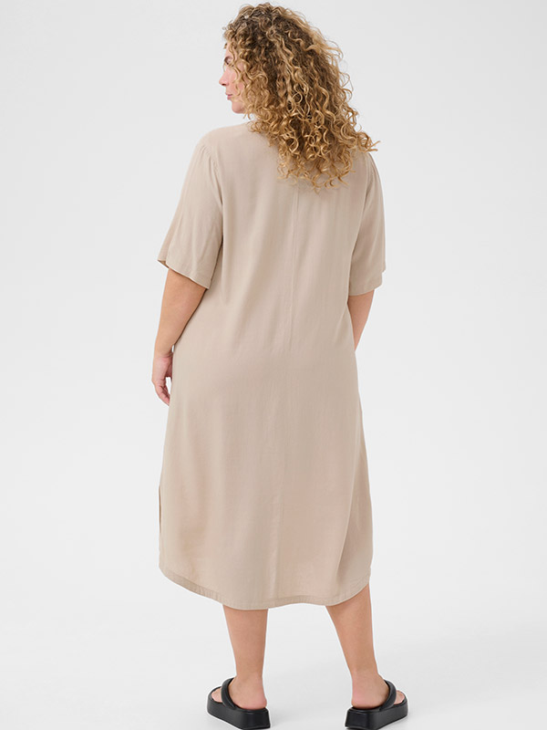 KCMILLE - Plus Size Mekko fra Kaffe Curve
