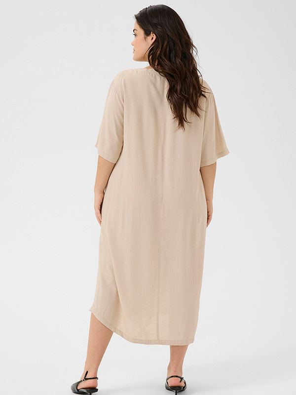 KCMILLE - Plus Size Mekko fra Kaffe Curve
