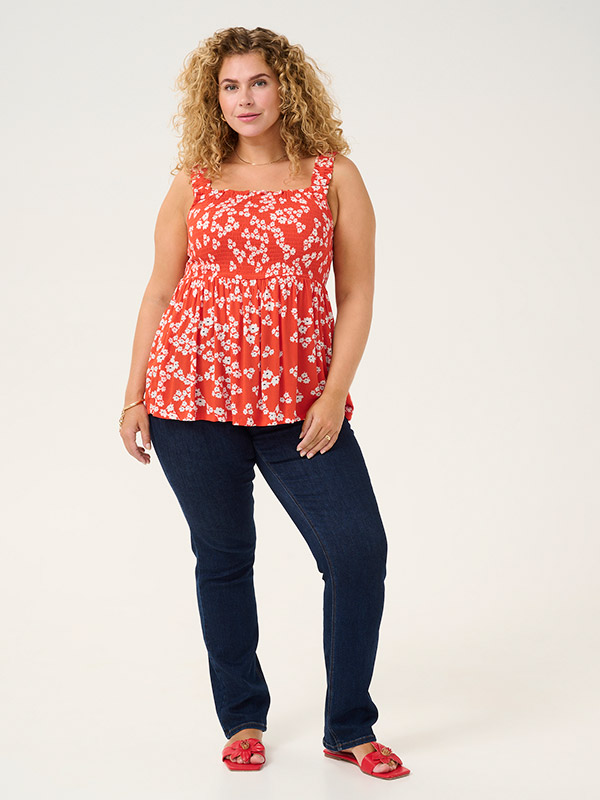 KCAMI - Plus Size Toppi fra Kaffe Curve