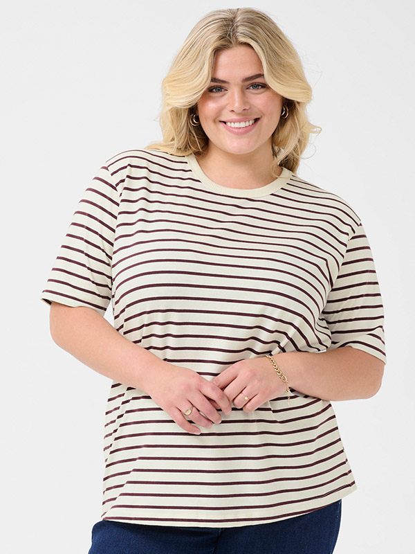 KCWINNI - Plus Size T-paita fra Kaffe Curve