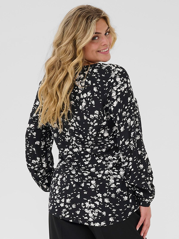 KCBELLA - Plus Size Pusero fra Kaffe Curve
