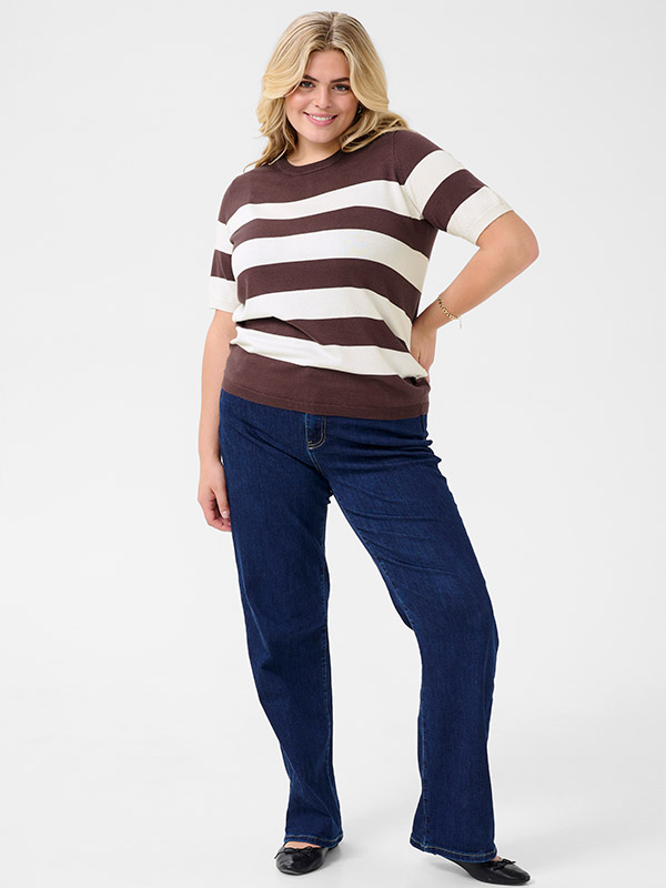 KCLIZZY - Plus Size T-paita fra Kaffe Curve