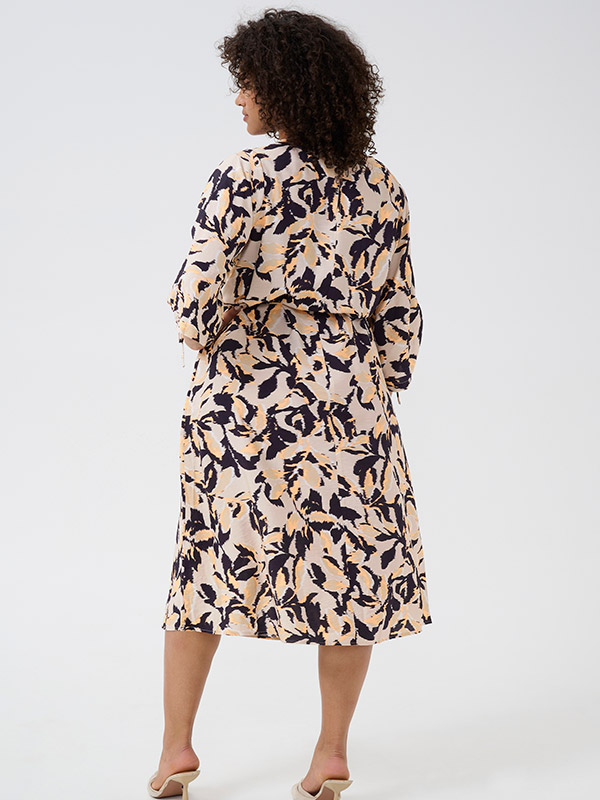 KCPACA - Plus Size Mekko fra Kaffe Curve