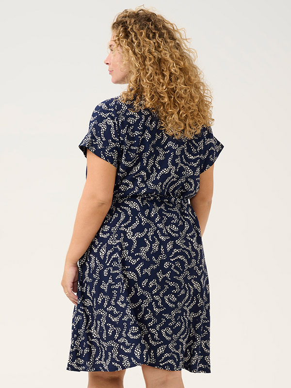 KCBEATE - Plus Size Mekko fra Kaffe Curve