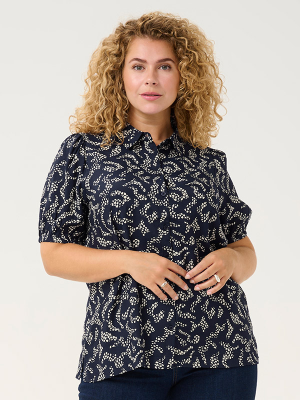 KCBEATE - Plus Size Paita fra Kaffe Curve