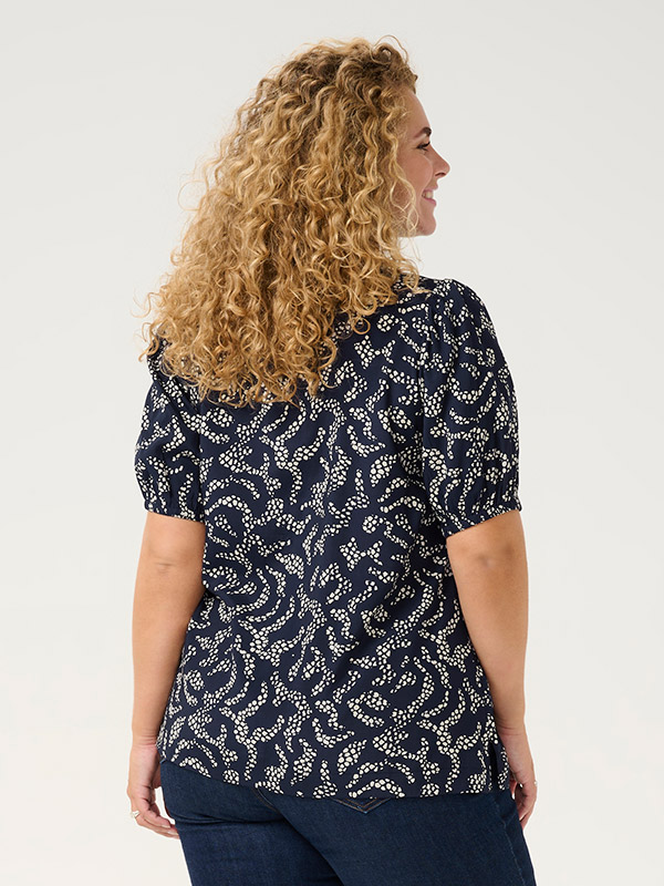KCBEATE - Plus Size Paita fra Kaffe Curve
