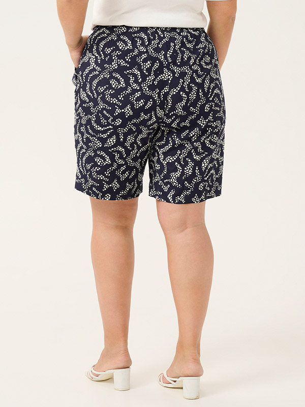 KCBEATE - Plus Size Shortsit fra Kaffe Curve