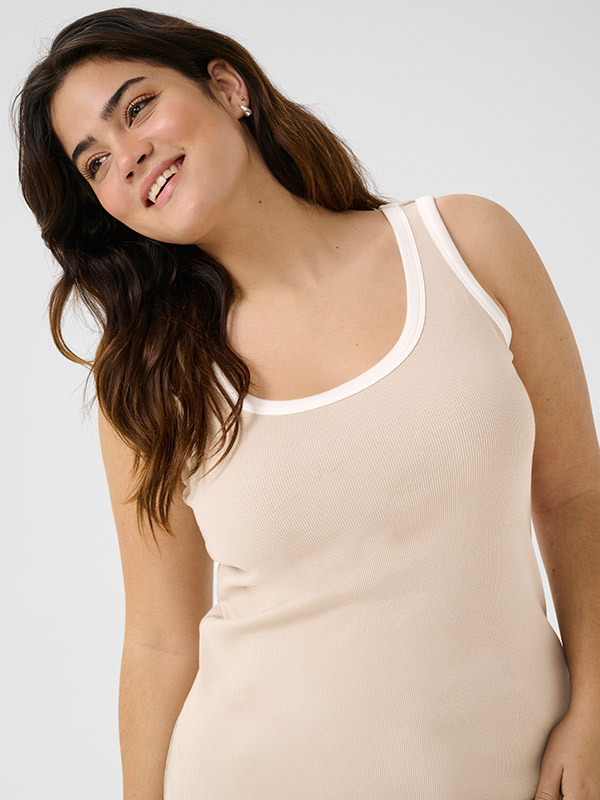 KCCARINA - Plus Size Toppi fra Kaffe Curve
