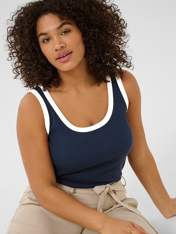 KCCARINA - Plus Size Toppi fra Kaffe Curve