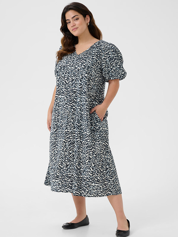 KCRAFIA - Plus Size Mekko fra Kaffe Curve