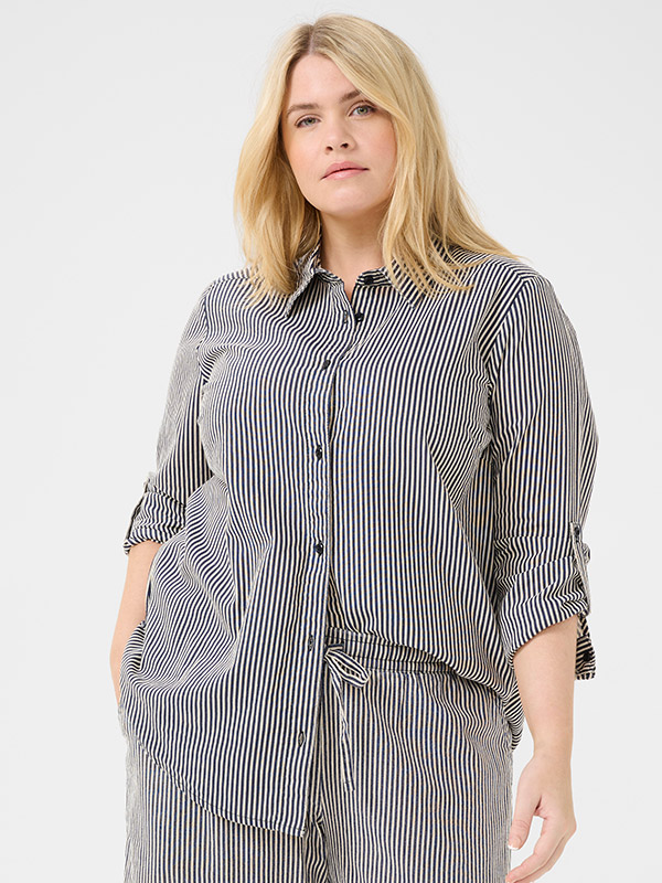 KCNANA - Plus Size Paita fra Kaffe Curve