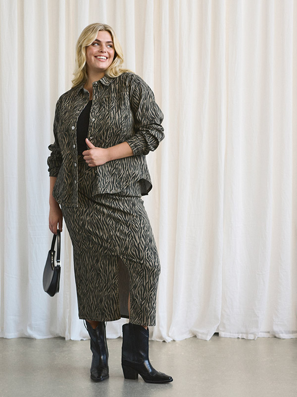 KCLEONOMA - Plus Size Takki fra Kaffe Curve