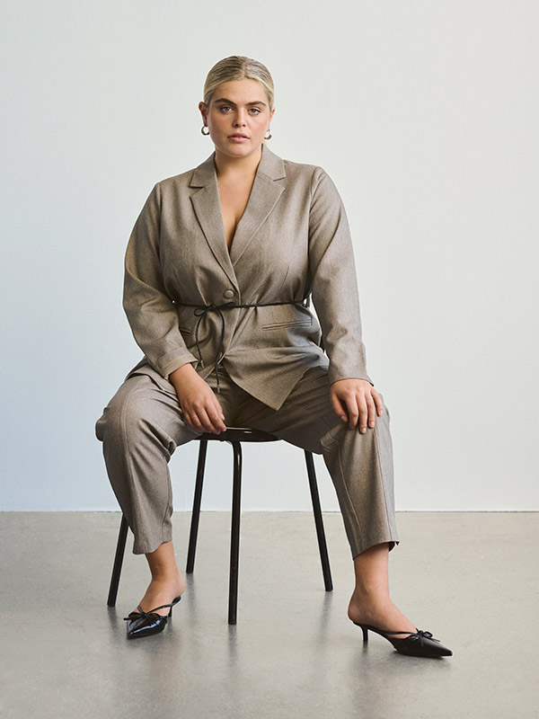 KCTILDA - Plus Size Housut fra Kaffe Curve