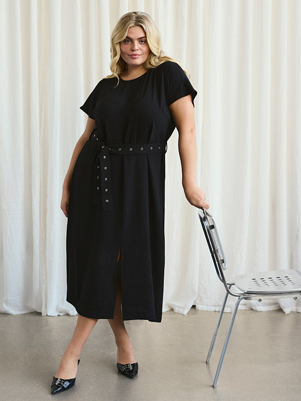 KCTENNA - Plus Size Mekko fra Kaffe Curve