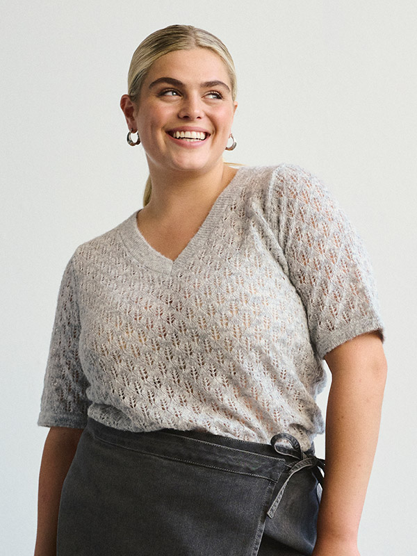 KCLOURA - Plus Size Villapaita fra Kaffe Curve