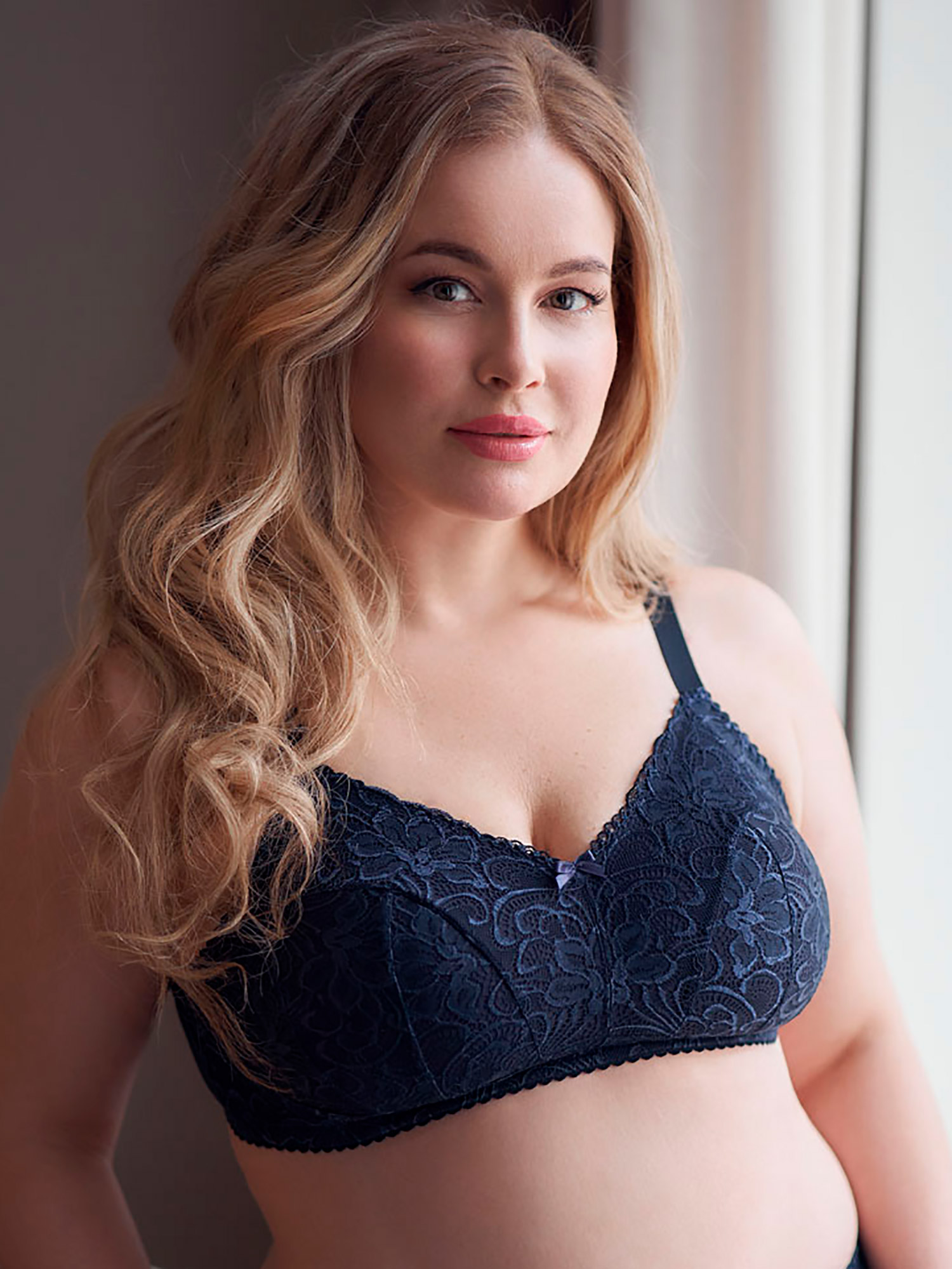 GRACE WIRELESS - Plus Size Ilman kaaria liivit fra Plaisir