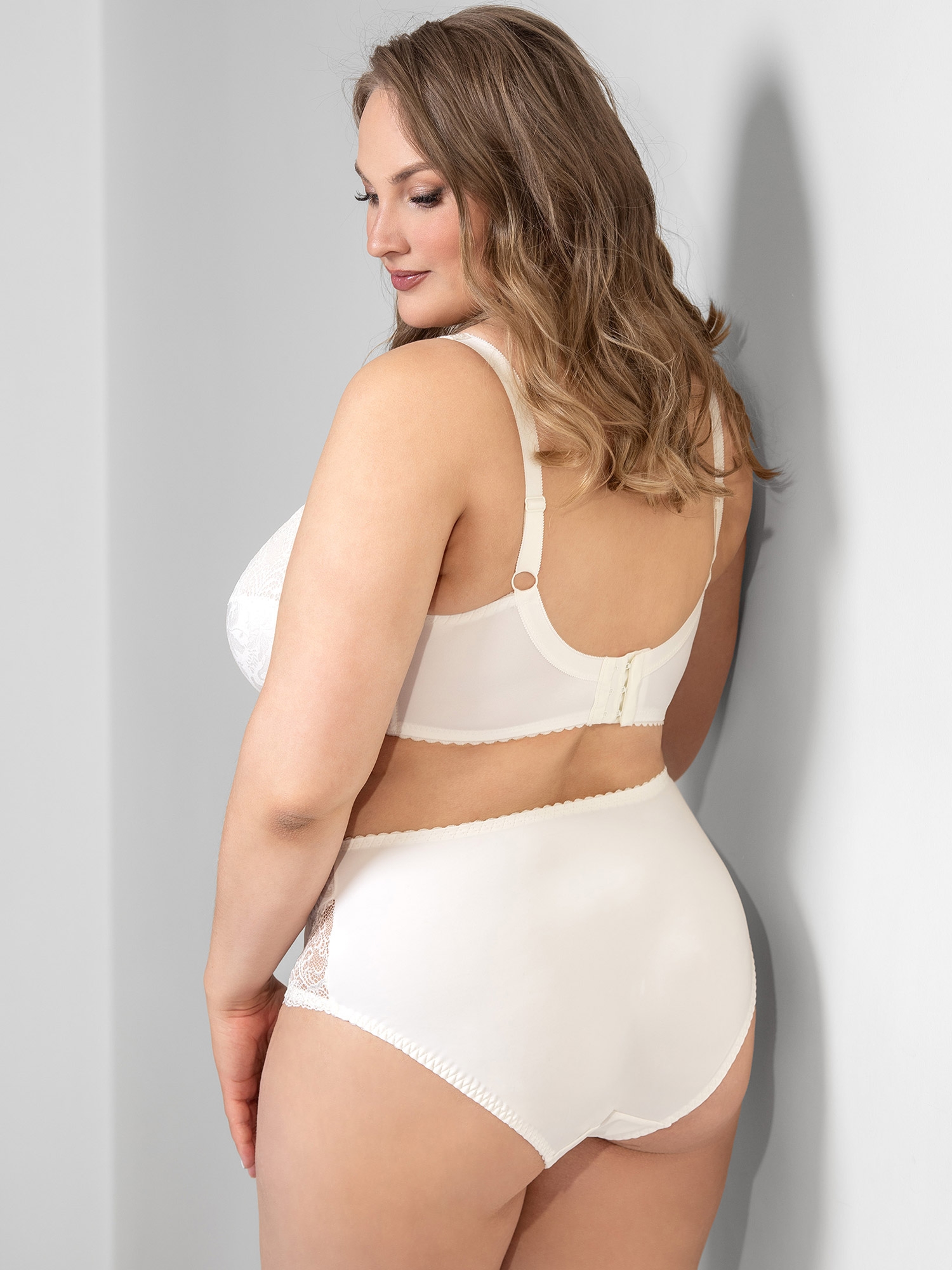 BEATE MIDI - Plus Size Alushousut fra Plaisir