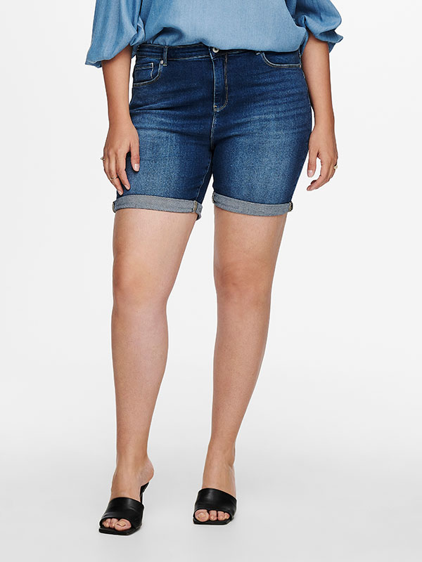 CARLAOLA - Plus Size Shortsit fra Only Carmakoma