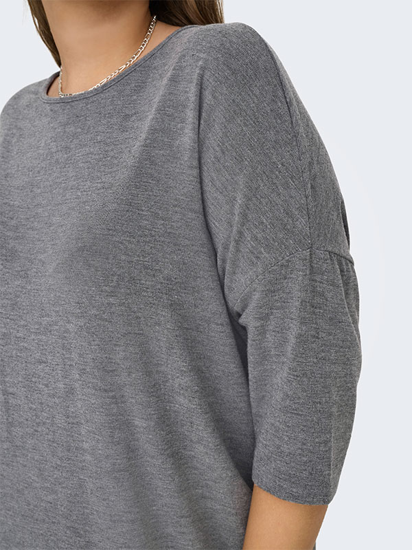 CARLAMOUR - Plus Size Villapaita fra Only Carmakoma