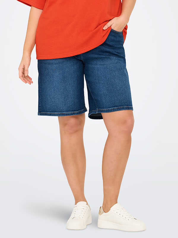 CARENEDA - Plus Size Shortsit fra Only Carmakoma
