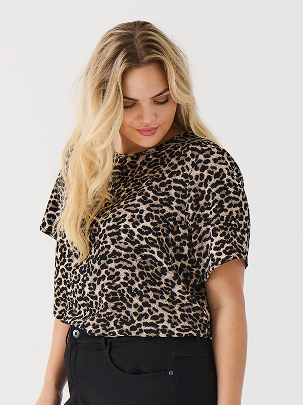 CARNOVA - Plus Size Pusero fra Only Carmakoma