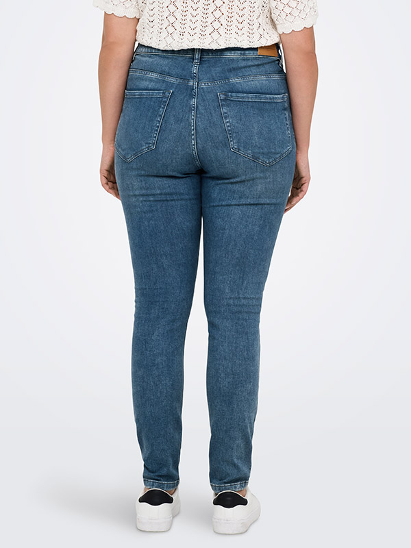 CAREMMY - Plus Size Farkut fra Only Carmakoma