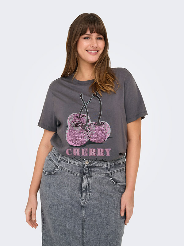 CARMIKO - Plus Size T-paita fra Only Carmakoma