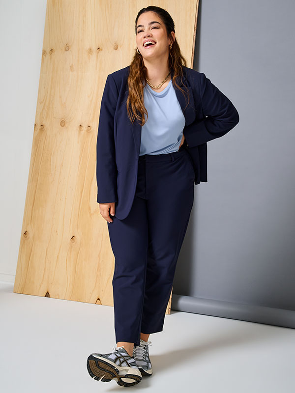 CARTRAVEL - Plus Size Bleiseri fra Only Carmakoma