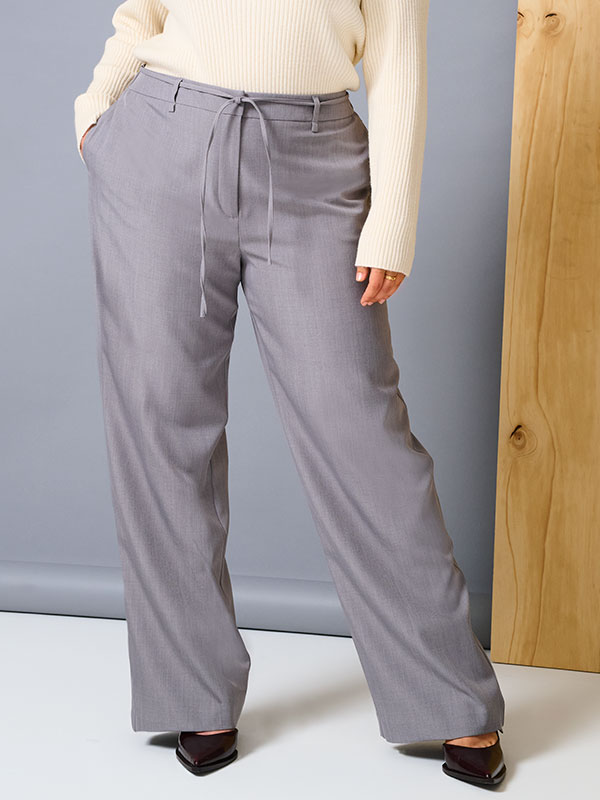 CARMARINE - Plus Size Housut fra Only Carmakoma