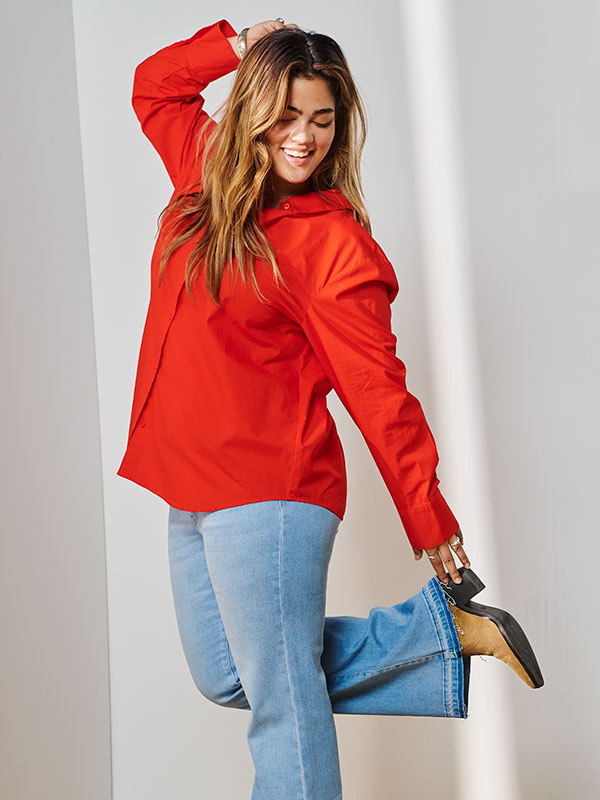 CARLALA - Plus Size Paita fra Only Carmakoma