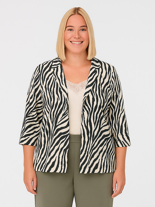 CARYAVA - Plus Size Neuletakki fra Only Carmakoma