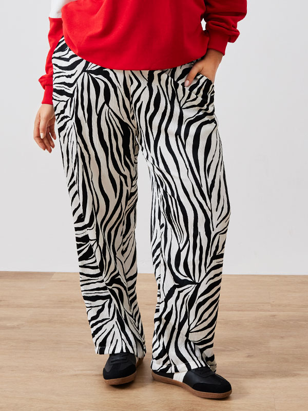 CARYAVA - Plus Size Housut fra Only Carmakoma