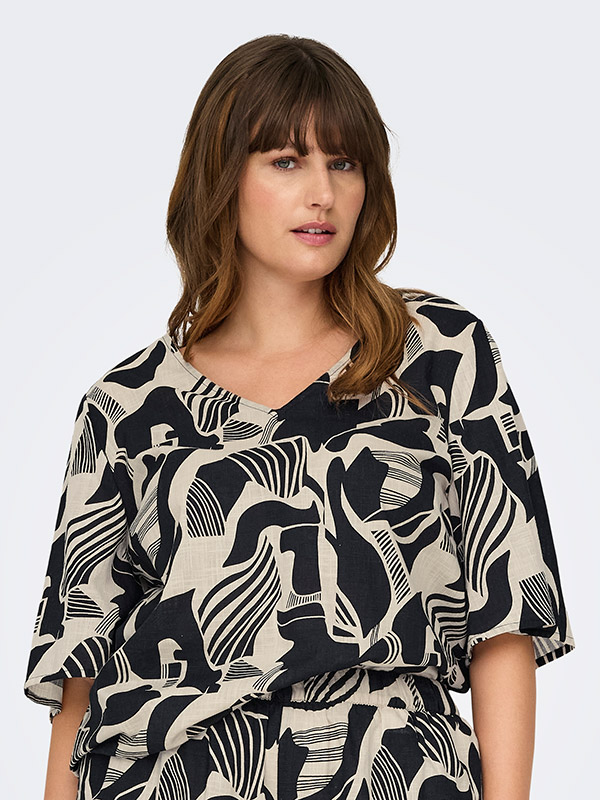 CARMALUSI - Plus Size T-paita fra Only Carmakoma