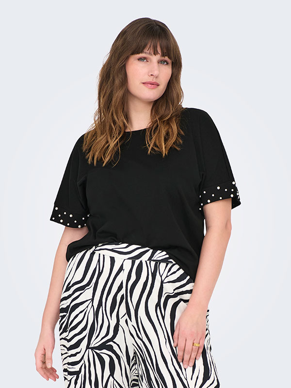 CAROLIVIA - Plus Size T-paita fra Only Carmakoma