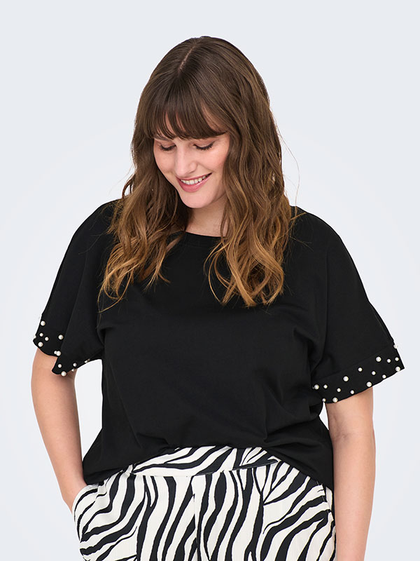 CAROLIVIA - Plus Size T-paita fra Only Carmakoma