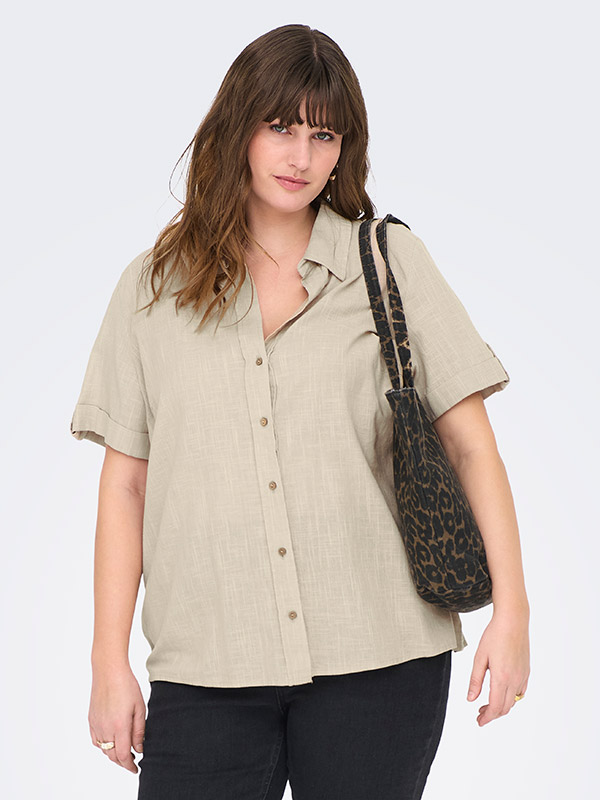 CARCOCO - Plus Size Paita fra Only Carmakoma