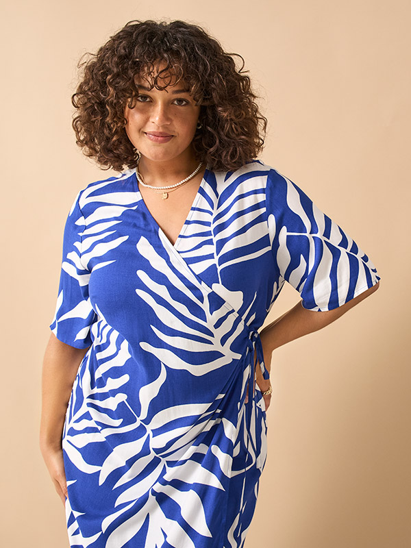 CARHELEN - Plus Size Mekko fra Only Carmakoma