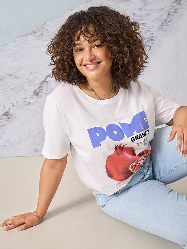 CARJAX - Plus Size T-paita fra Only Carmakoma