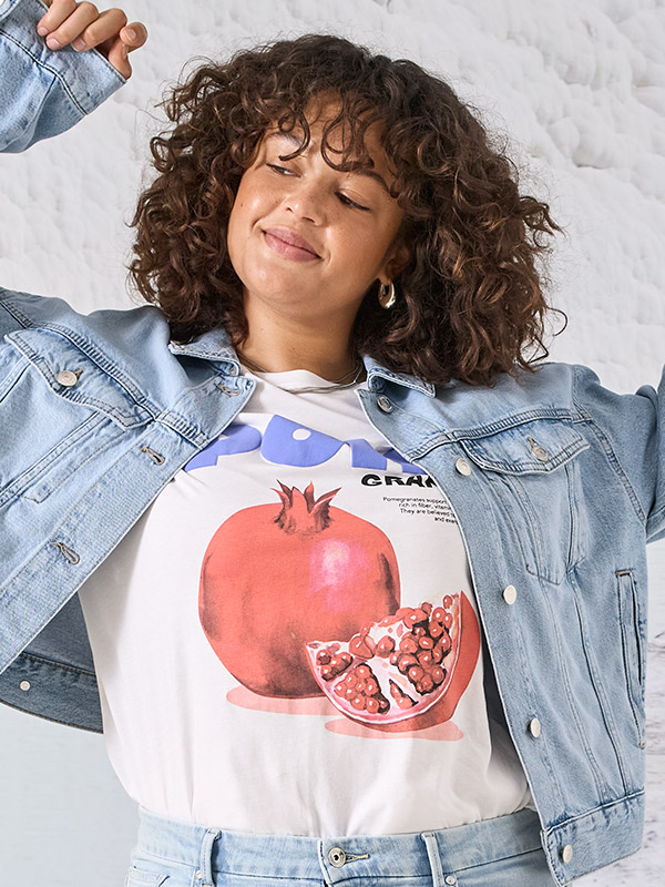 CARJAX - Plus Size T-paita fra Only Carmakoma