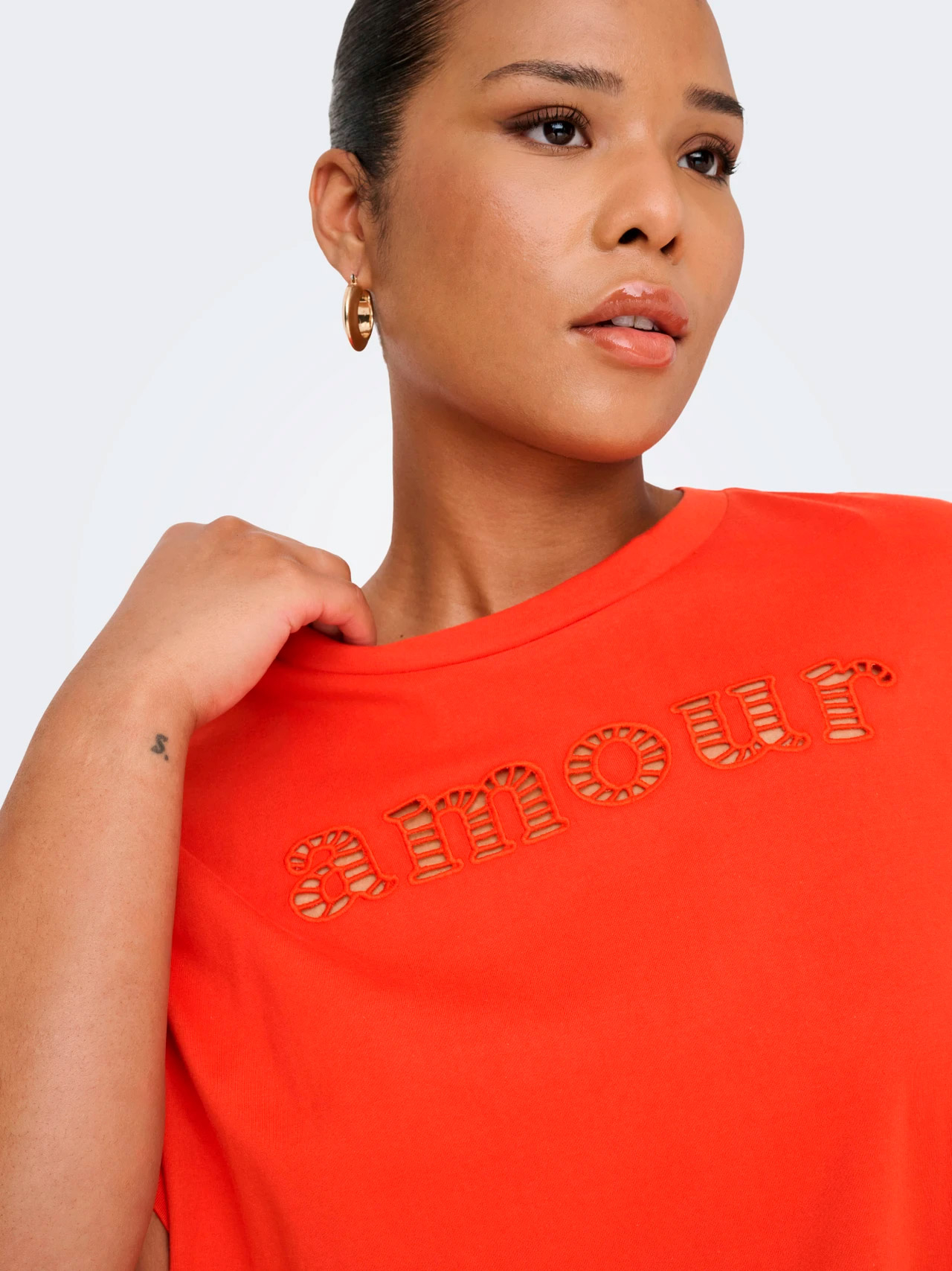CARANNIE - Plus Size T-paita fra Only Carmakoma