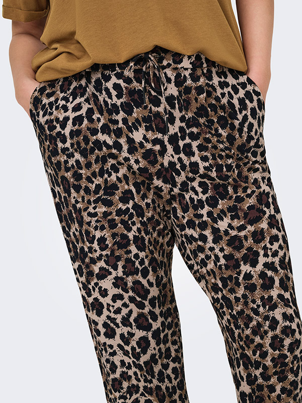 CARGOLDTRASH - Plus Size Housut fra Only Carmakoma
