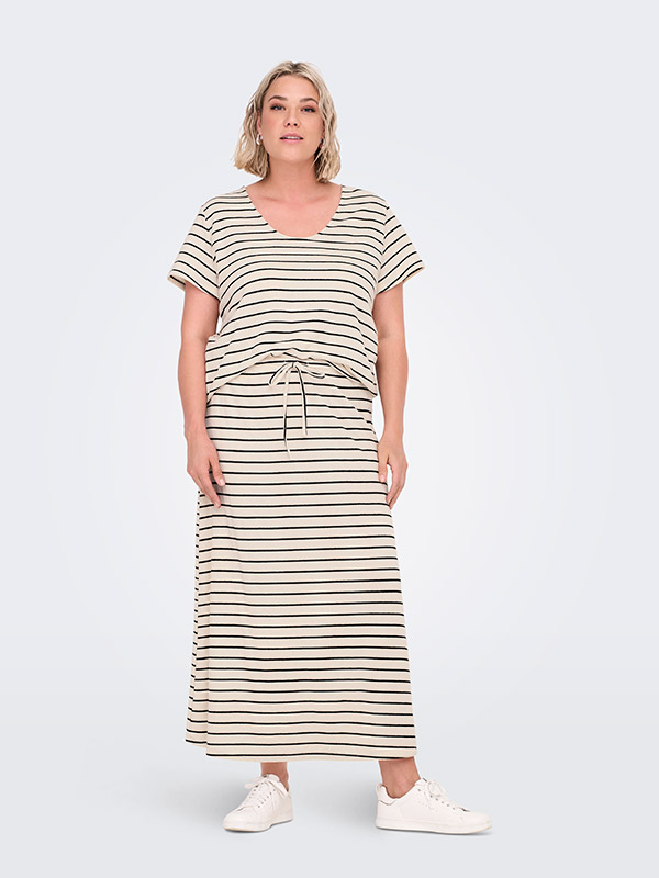 CARJANA - Plus Size T-paita fra Only Carmakoma