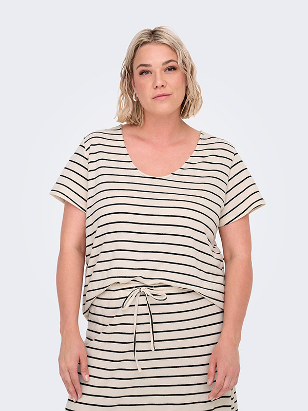 CARJANA - Plus Size T-paita fra Only Carmakoma