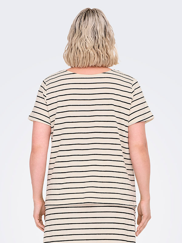 CARJANA - Plus Size T-paita fra Only Carmakoma