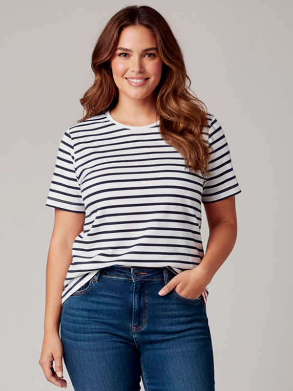 CARNEW - Plus Size T-paita fra Only Carmakoma