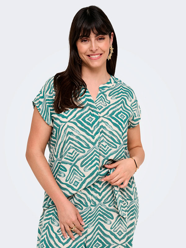CARSHILLA - Plus Size Pusero fra Only Carmakoma